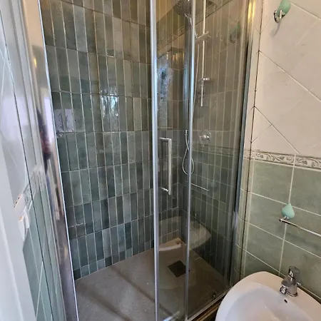 Casa Adriana チェファル