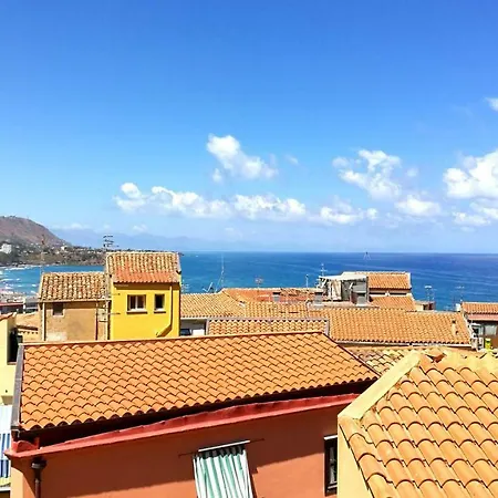 アパート Casa Adriana チェファル