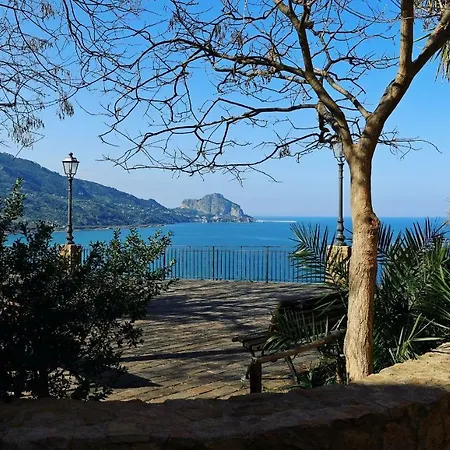 Casa Adriana アパート